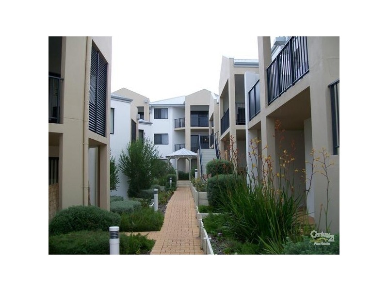 1/17 Southdown Place, Thornlie WA 6108