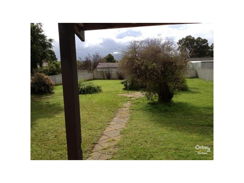 37 Fifth Road, Armadale WA 6112