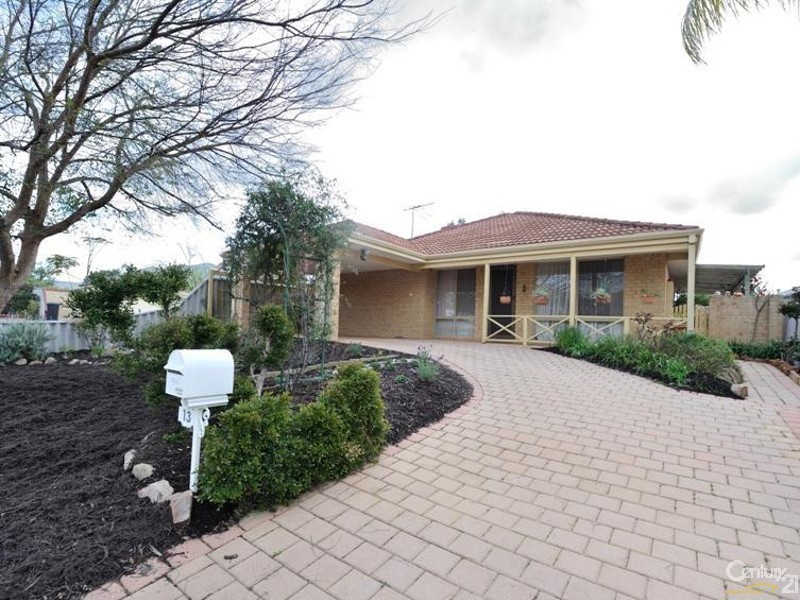 13 Belaring Place, Kenwick WA 6107