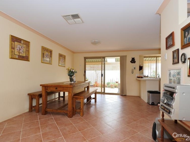 13 Belaring Place, Kenwick WA 6107