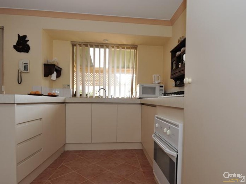 13 Belaring Place, Kenwick WA 6107