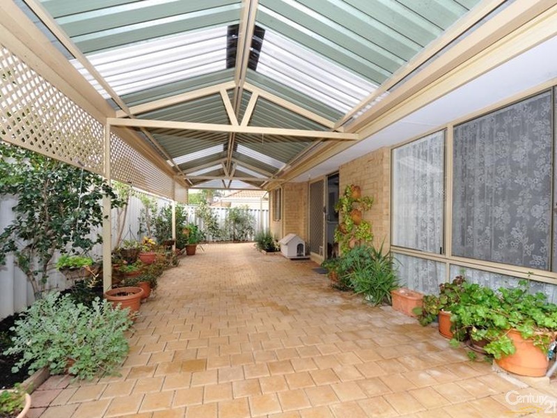 13 Belaring Place, Kenwick WA 6107