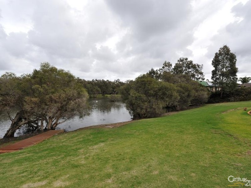 13 Belaring Place, Kenwick WA 6107