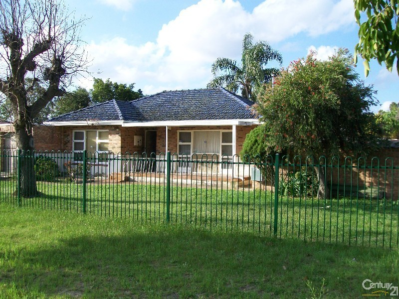 8 Stafford Road, Kenwick WA 6107