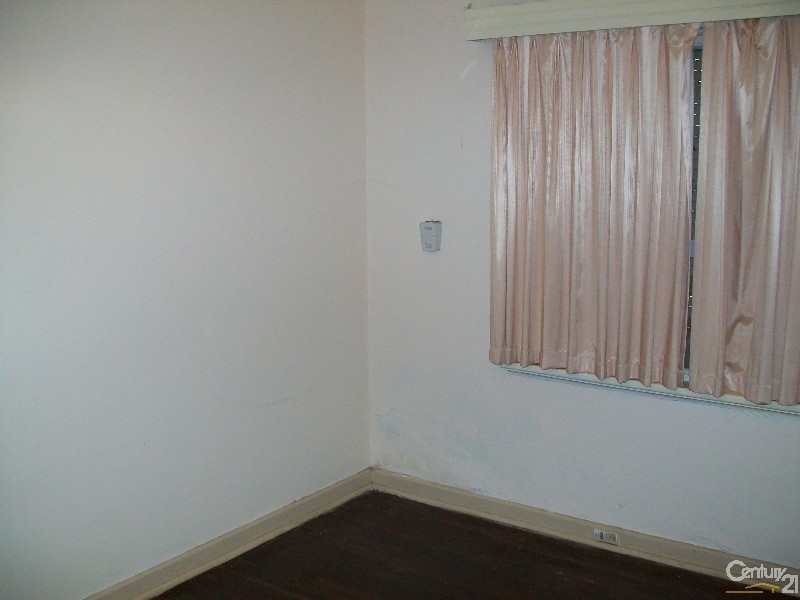 8 Stafford Road, Kenwick WA 6107