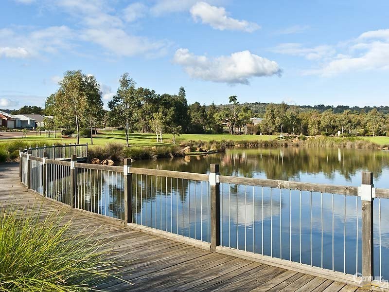 2 Gaddara Corner, Byford WA 6122