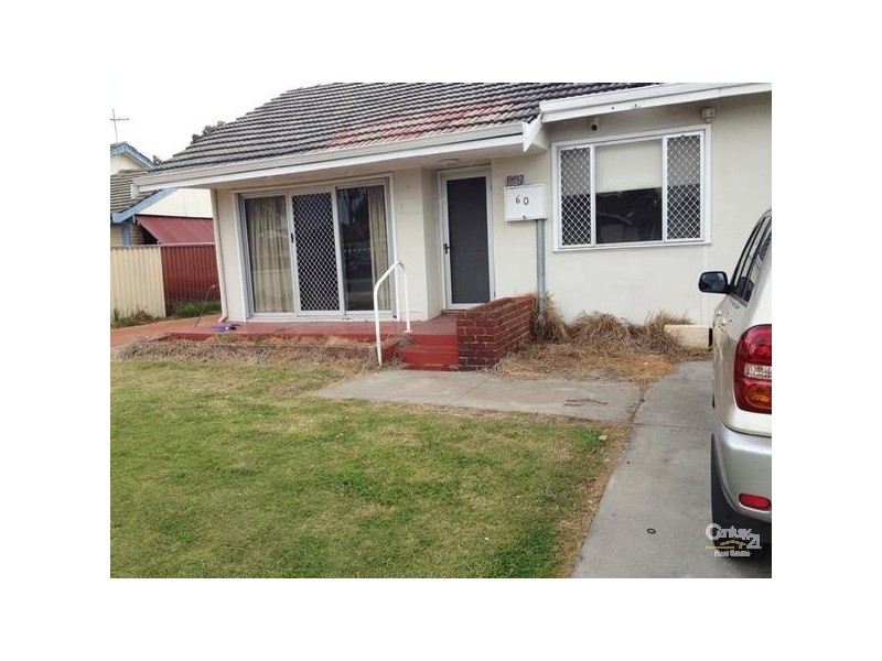 60 Pearl Road, Cloverdale WA 6105