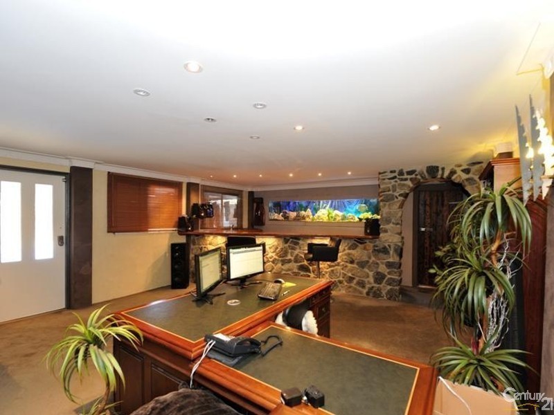 11 Chilcott Gardens, Gosnells WA 6110