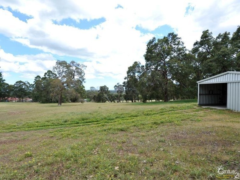17 Three Kangaroos Way, Byford WA 6122