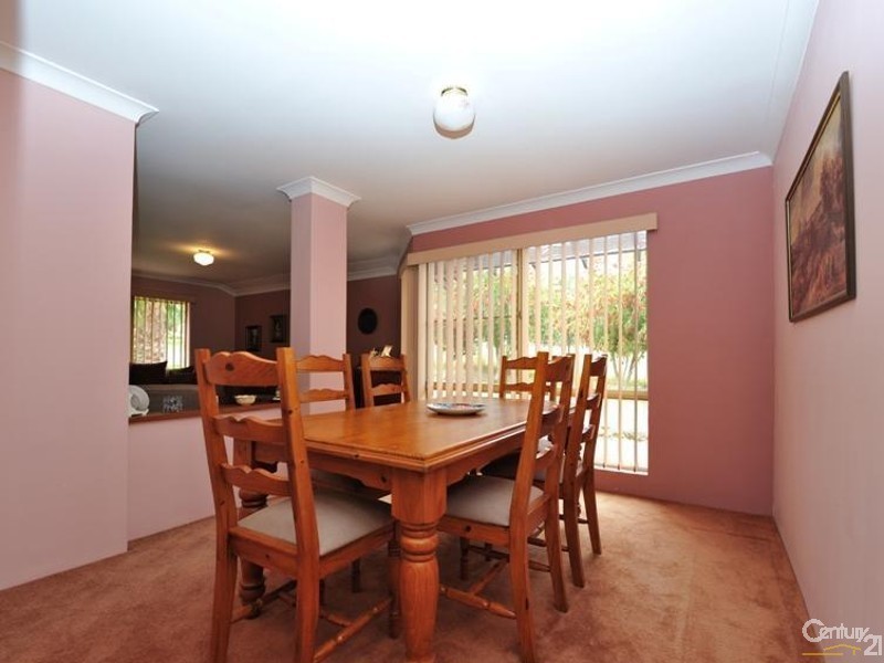 17 Three Kangaroos Way, Byford WA 6122