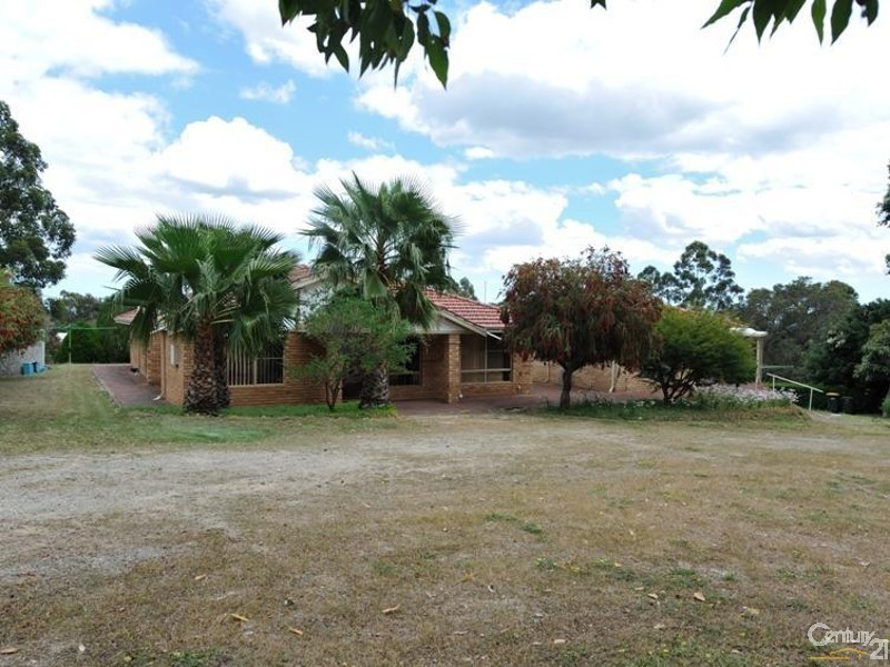 17 Three Kangaroos Way, Byford WA 6122
