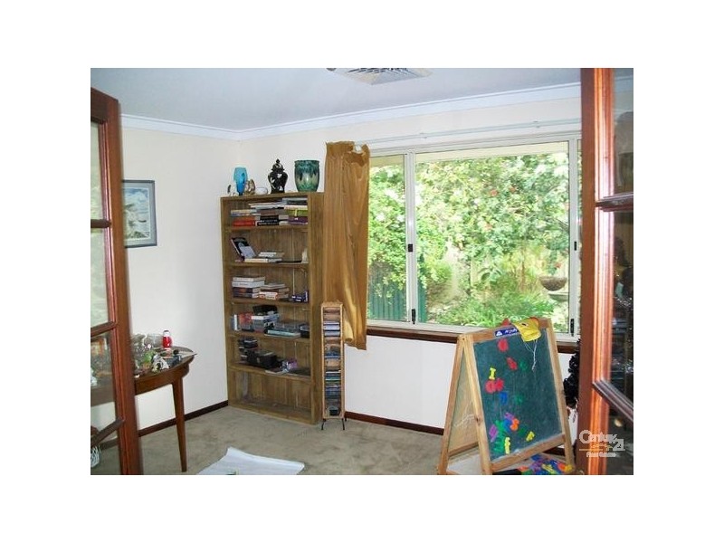 27 Moore Street, Wungong WA 6112