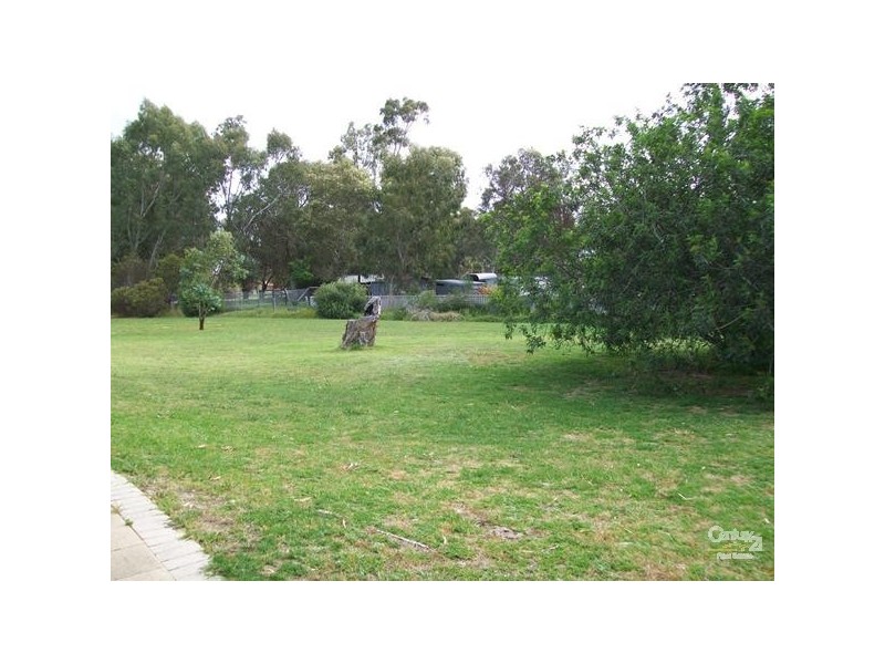 27 Moore Street, Wungong WA 6112