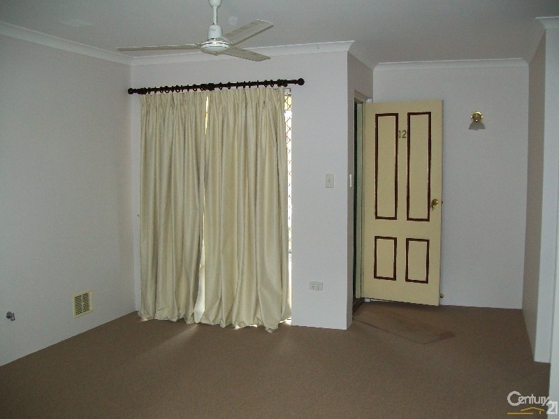 12/31 Third Avenue, Kelmscott WA 6111