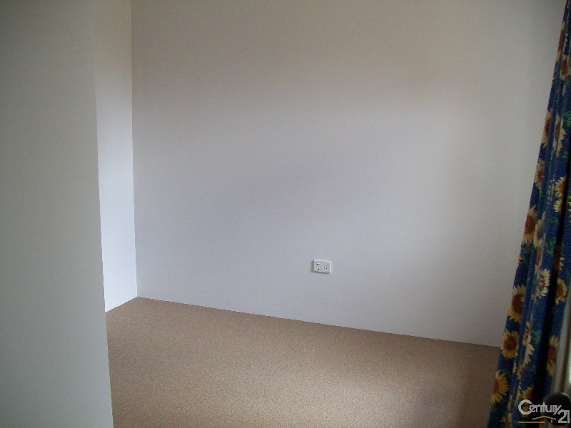 12/31 Third Avenue, Kelmscott WA 6111