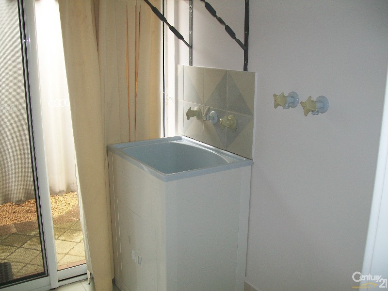 12/31 Third Avenue, Kelmscott WA 6111