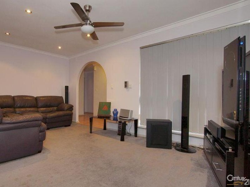 7 Mirrelia Way, Riverton WA 6148