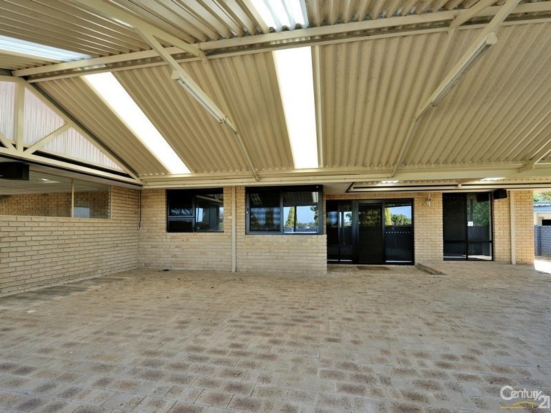 7 Bowra Court, Leeming WA 6149