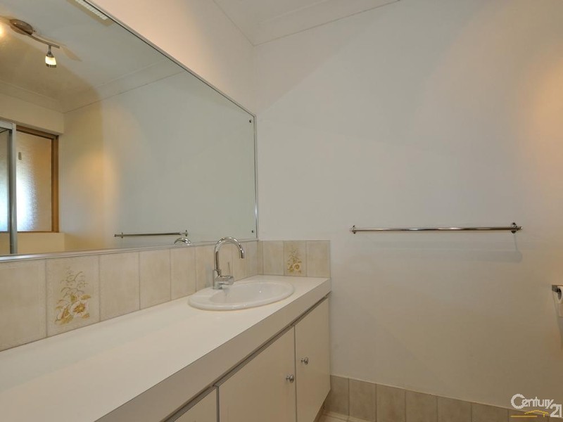 7 Bowra Court, Leeming WA 6149