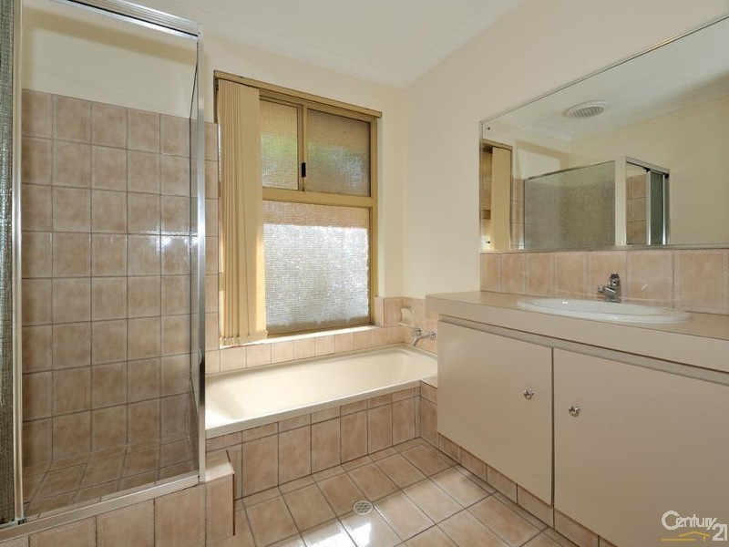 7 Bowra Court, Leeming WA 6149