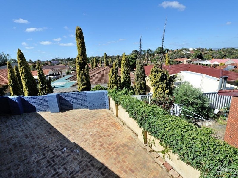 7 Bowra Court, Leeming WA 6149