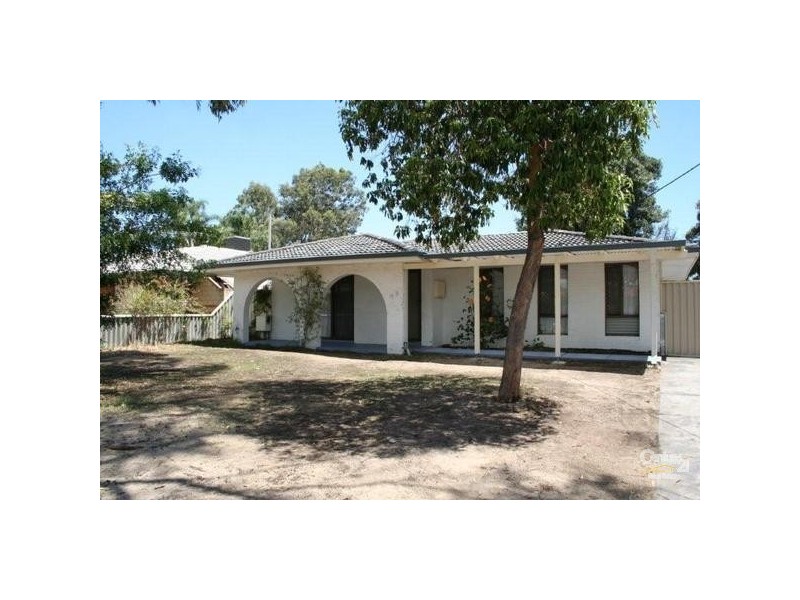 19 Ravenscroft Way, Kelmscott WA 6111