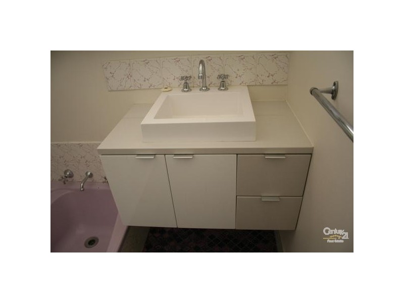 19 Ravenscroft Way, Kelmscott WA 6111