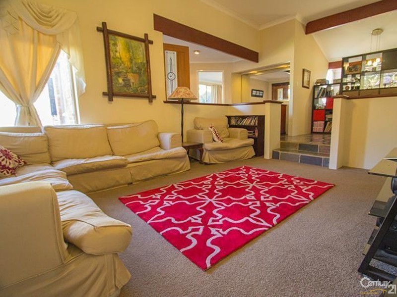 18 Timbrell Way, Leeming WA 6149