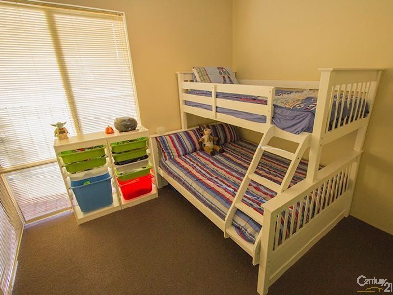 18 Timbrell Way, Leeming WA 6149