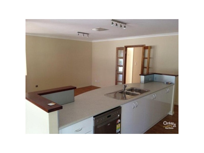 29 Steiner Avenue, Success WA 6164