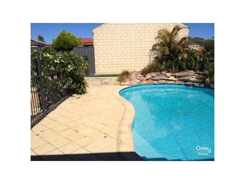 29 Steiner Avenue, Success WA 6164