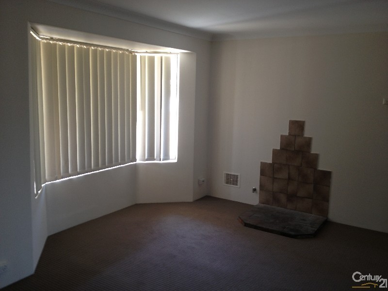 2 Grealis Street, Armadale WA 6112