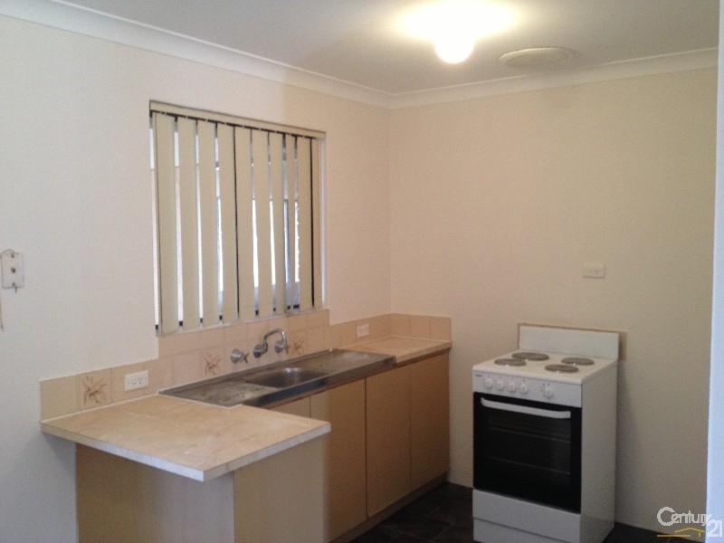 2 Grealis Street, Armadale WA 6112