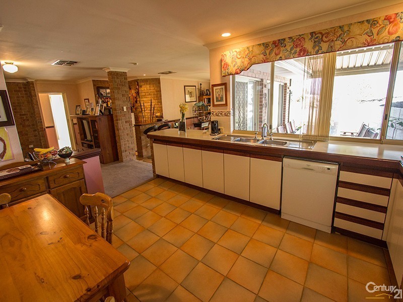 29 Parry Avenue, Bateman WA 6150
