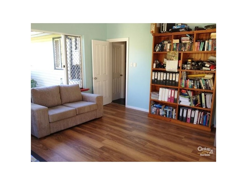 53 Hubbard Way, Medina WA 6167