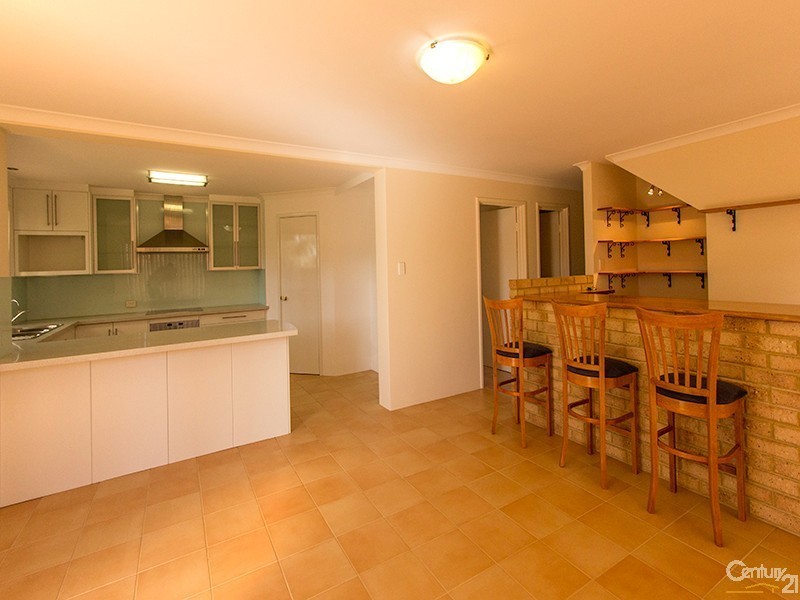 15 La Fayette Boulevard, Bibra Lake WA 6163