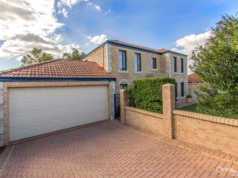 15 La Fayette Boulevard, Bibra Lake WA 6163