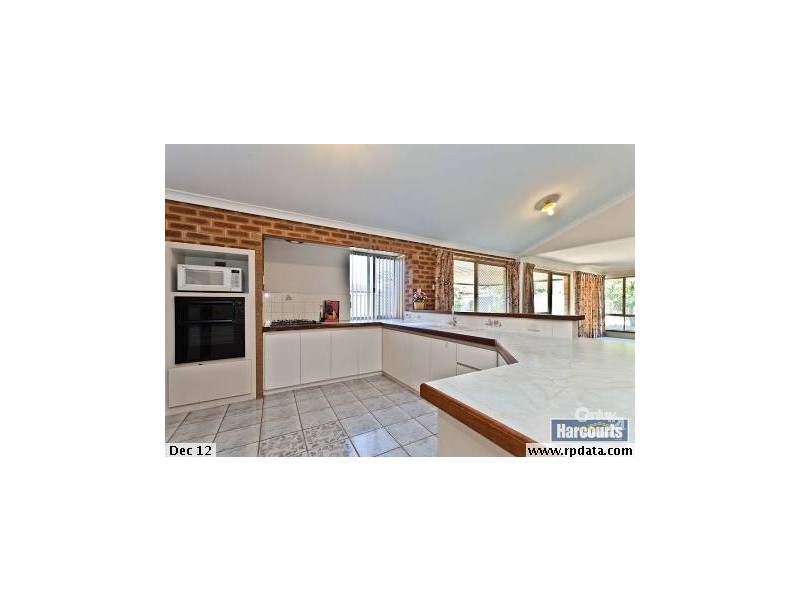 20 Eastwood Parade, Canning Vale WA 6155