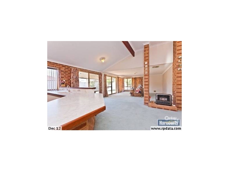 20 Eastwood Parade, Canning Vale WA 6155