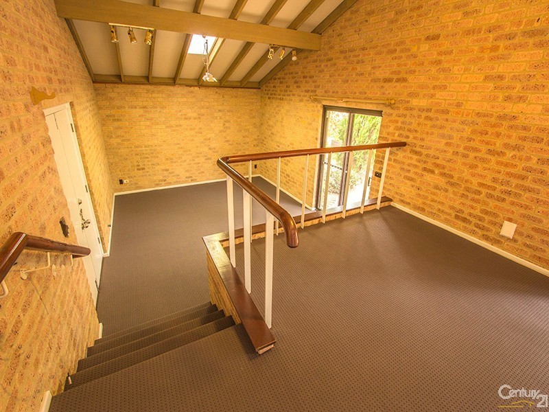 5 Terry Road, Leeming WA 6149