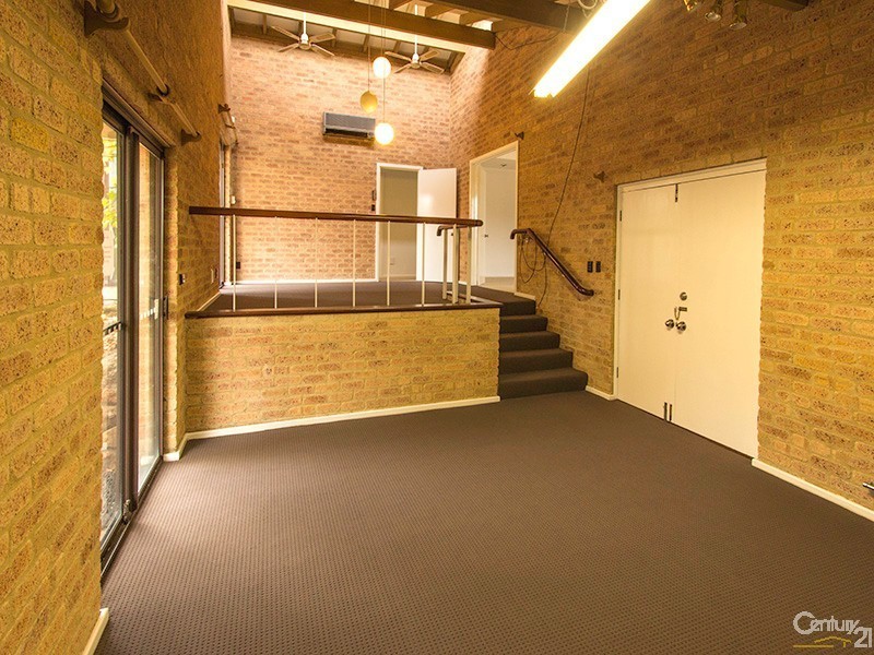 5 Terry Road, Leeming WA 6149