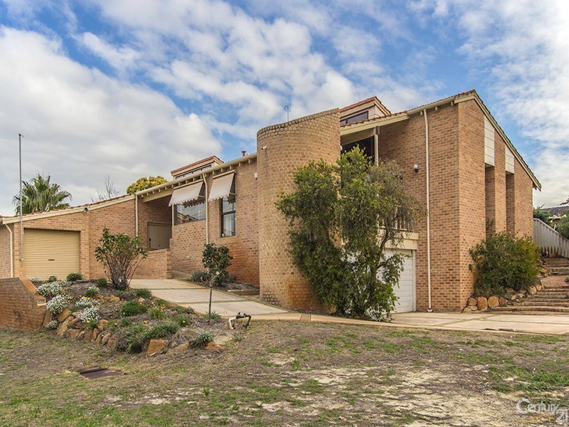 5 Terry Road, Leeming WA 6149