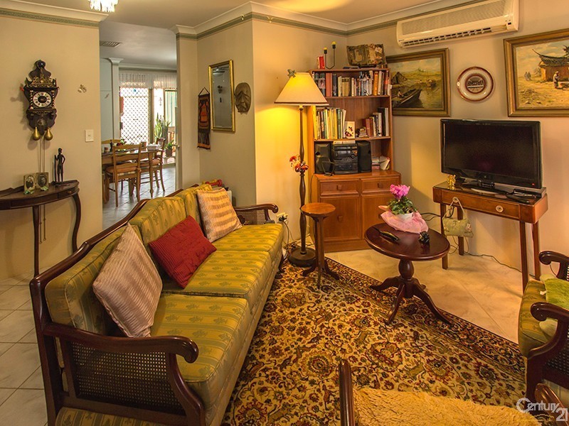 15 Juniper Court, Thornlie WA 6108