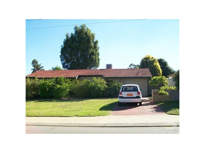 8 Berberis Way, Forrestfield WA 6058