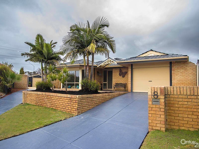 8 Capill Corner, Leeming WA 6149