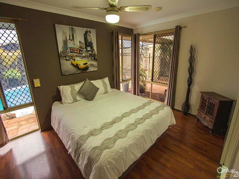 8 Capill Corner, Leeming WA 6149