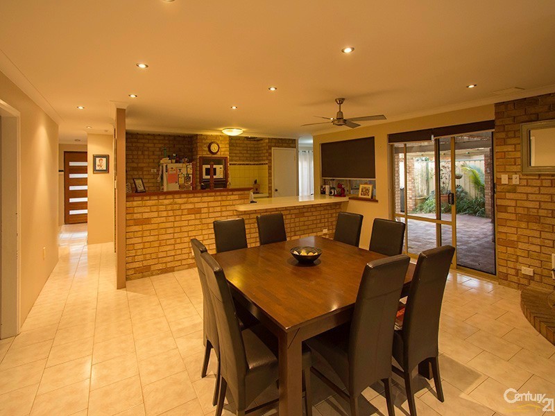 6 Hollingsworth Way, Leeming WA 6149