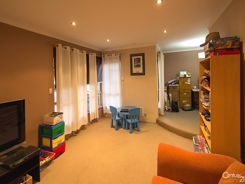 6 Hollingsworth Way, Leeming WA 6149