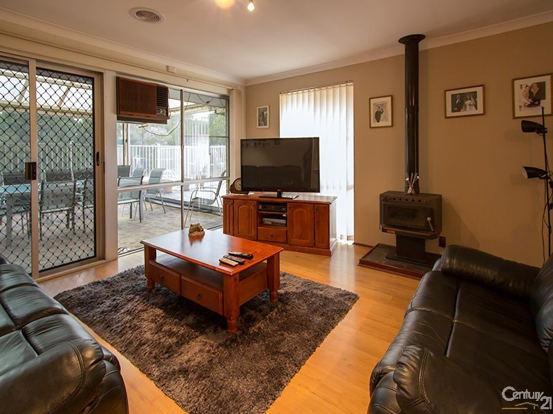 2 Terry Road, Leeming WA 6149