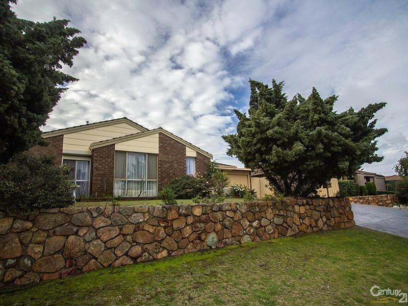 2 Terry Road, Leeming WA 6149